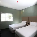 מלון Lounge אלבופיירה