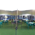 Lounge מלון 3*