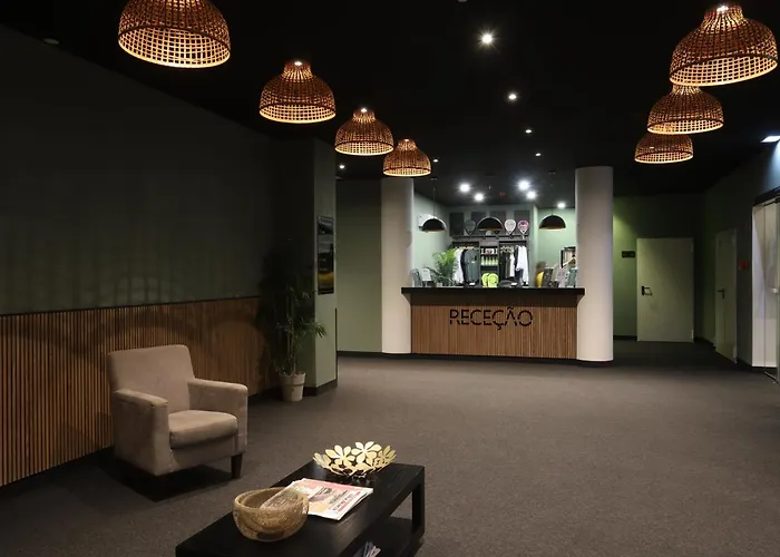 Hotel Lounge 3*